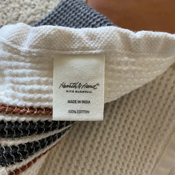 hearth & hand w magnolia | dish & hand towels + throw pillow cover bundle - Picture 5 of 6